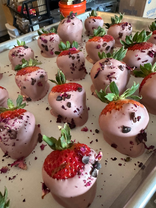Pre-Order 1/2 Dozen Chocolate Covered Strawberries